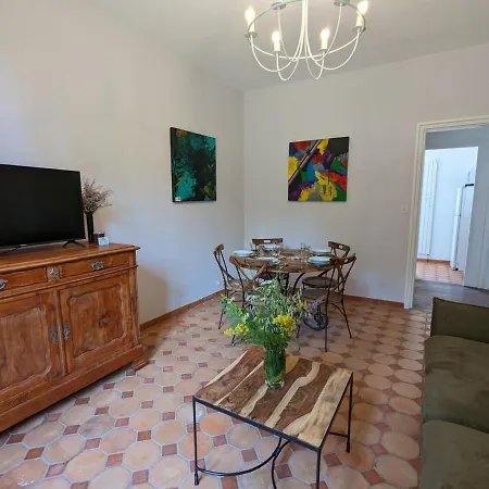 Familial Avec Piscine Chauffee, Parc Et Animaux - 3 Chambres, Internet, Equipements Bebe - Fr-1-653-233