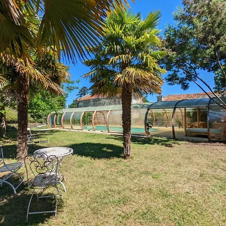 Familial Avec Piscine Chauffee, Parc Et Animaux - 3 Chambres, Internet, Equipements Bebe - Fr-1-653-233 *